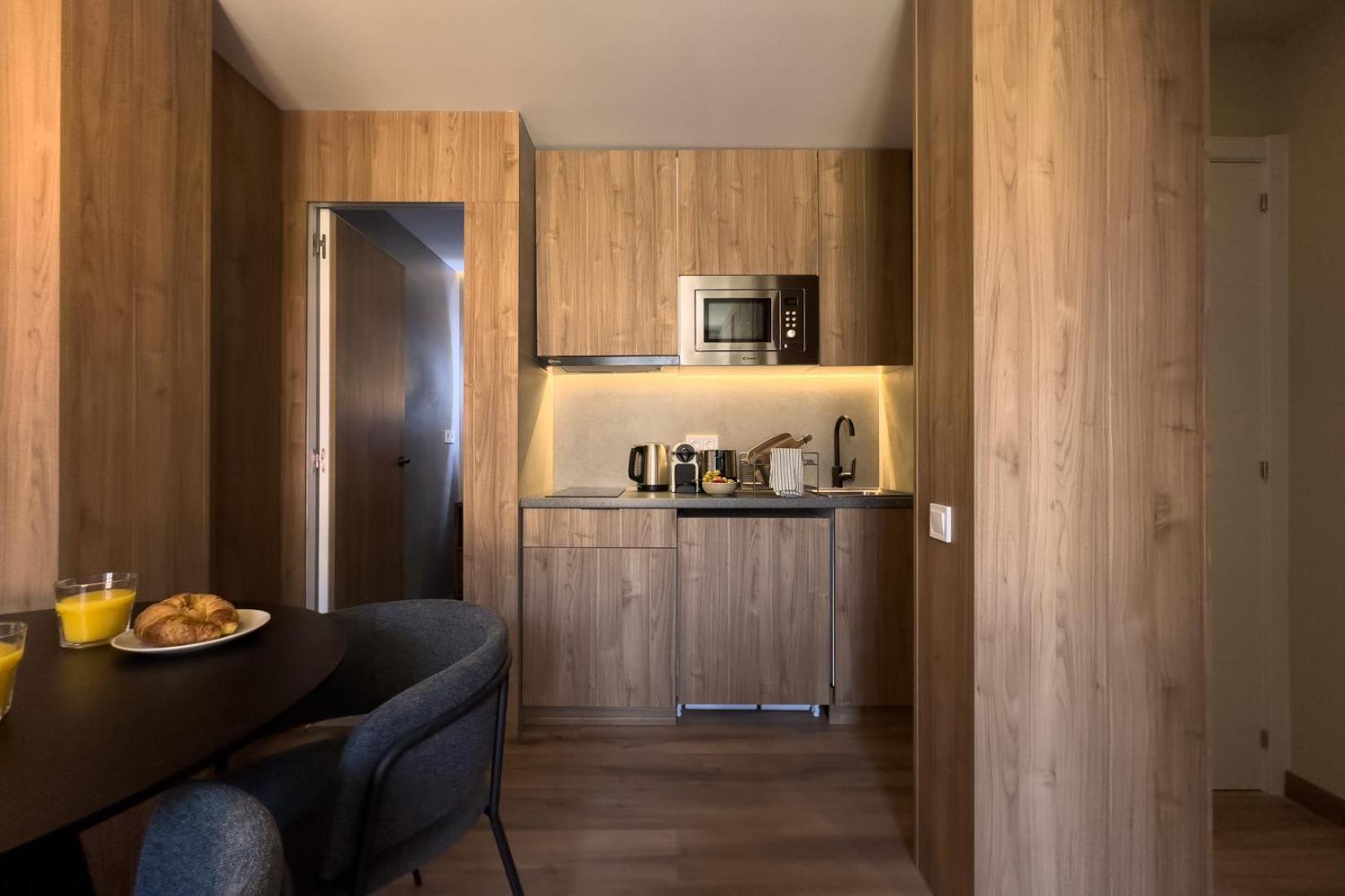 Beautiful & Comfy City Center Lejlighed Barcelona Eksteriør billede